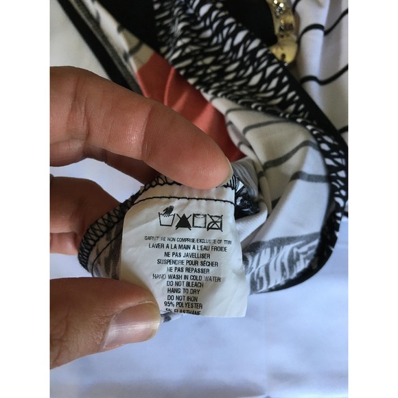 Frank Lyman Shirt Womens 6 Black‎ White Red Geometric Sleeveless Belted Tunic - Picture 8 of 13